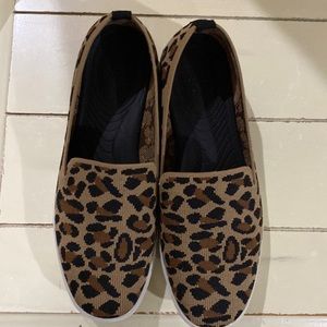Me Too slip on leopard sneaker size 7.5